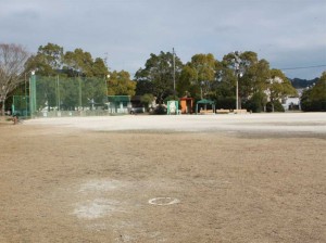 稲築鴨生公園内運動場